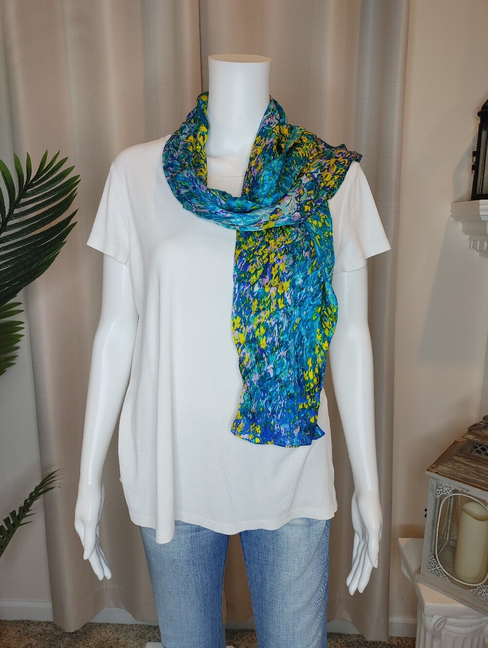 BUNDLE OF 5 SCARVES OF VARIOUS COLORS TEXTURES - Picture 2 of 6